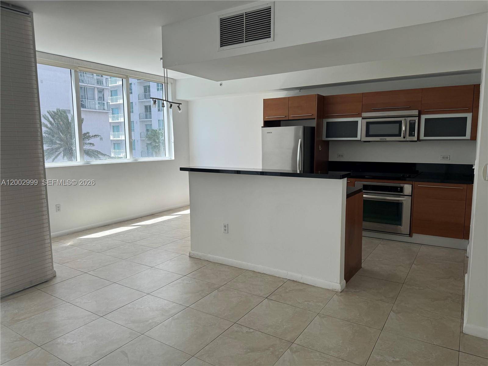 253 NE 2nd StMiami - Condo/Co-Op/Annual,Condo condo unit 1108 - picture