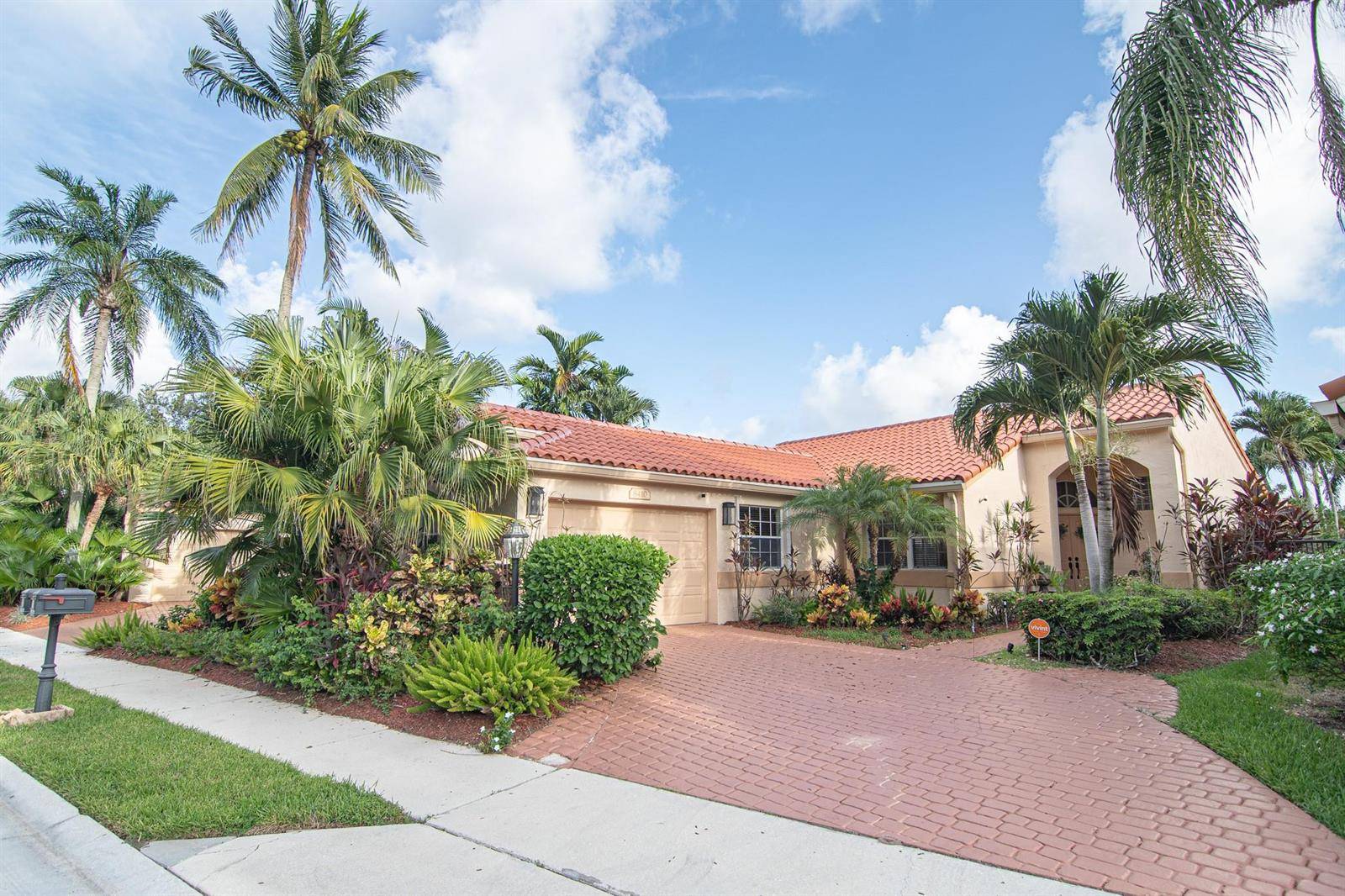8410 BrusselsBoca Raton - picture