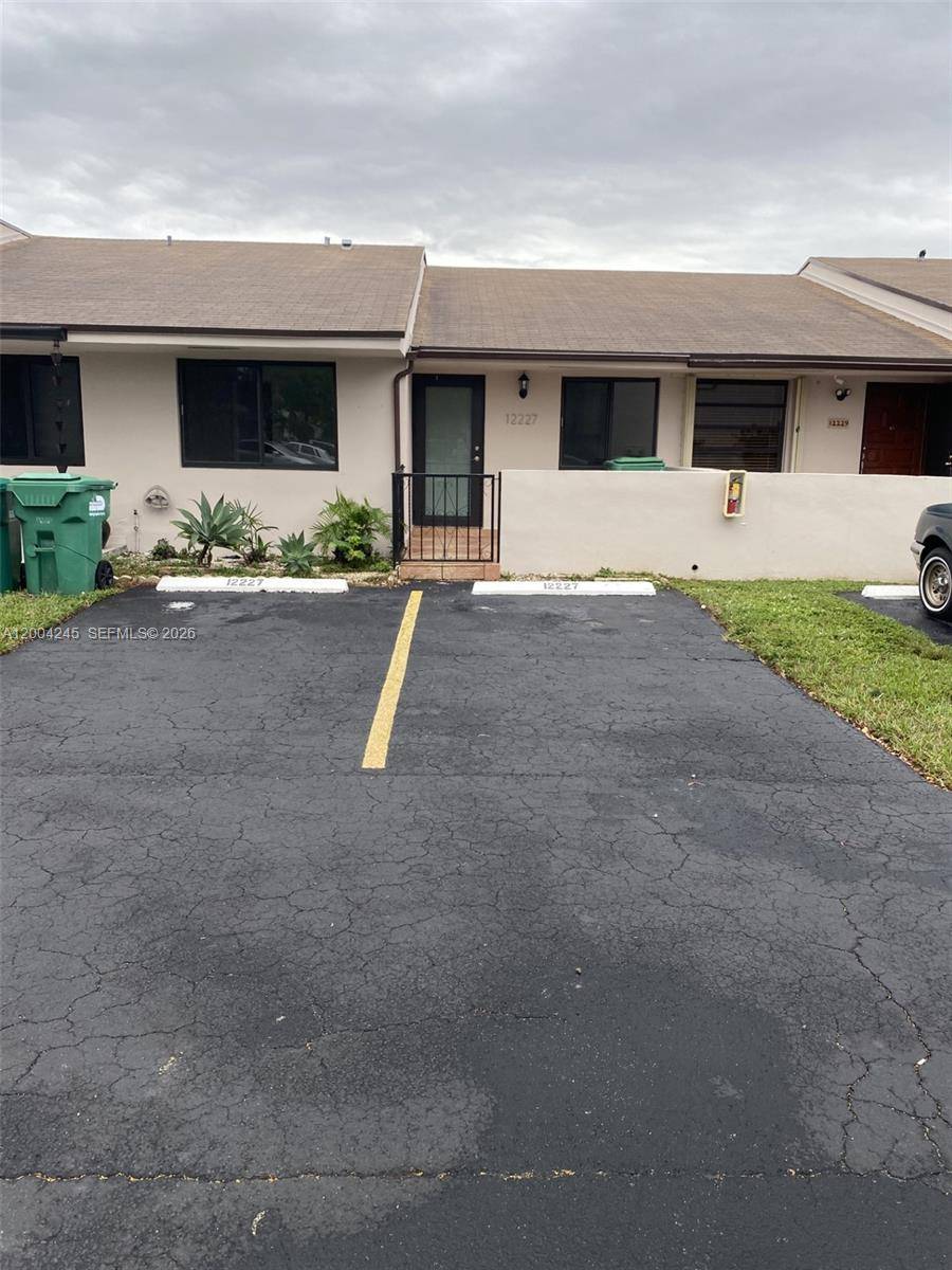 12227 SW 24th TerMiami - Townhouse/Villa-Annual,Villa condo unit 30 - picture