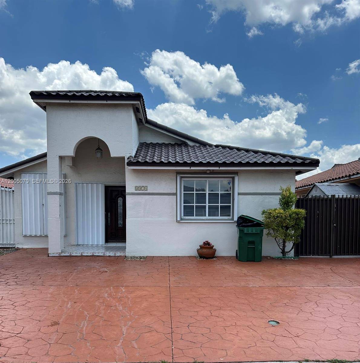 8974 NW 112th StHialeah Gardens - picture
