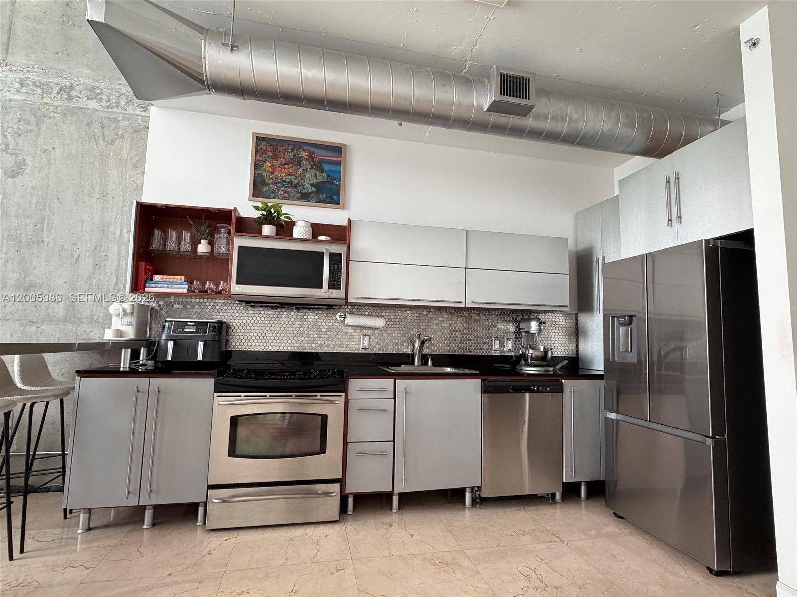 690 SW 1st CtMiami - Condo/Co-Op/Annual,Condo condo unit 2524 - picture