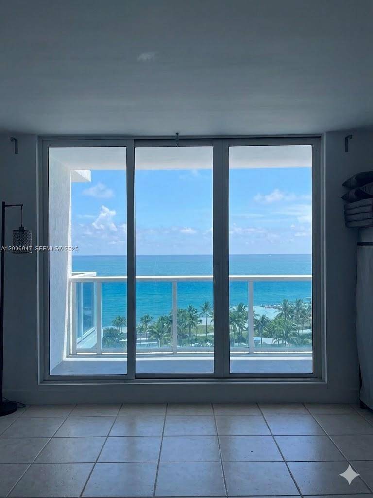 2301 Collins AveMiami Beach - Condo/Co-Op/Annual,Condo condo unit 840 - picture