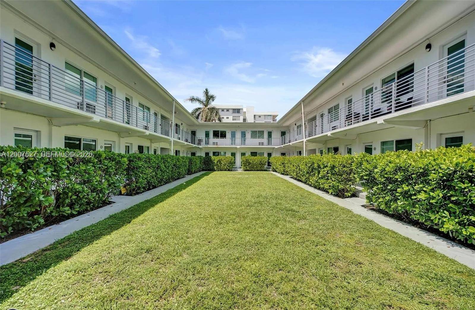 9200 E Bay Harbor DrBay Harbor Islands - Apartments-Annual,Apartment condo unit 1 - picture