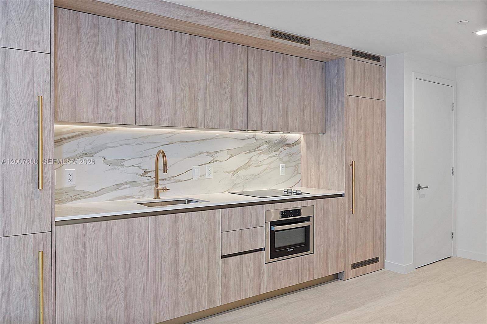 77 SE 5th St.Miami - Condo/Co-Op/Annual,Condo condo unit 1510 - picture