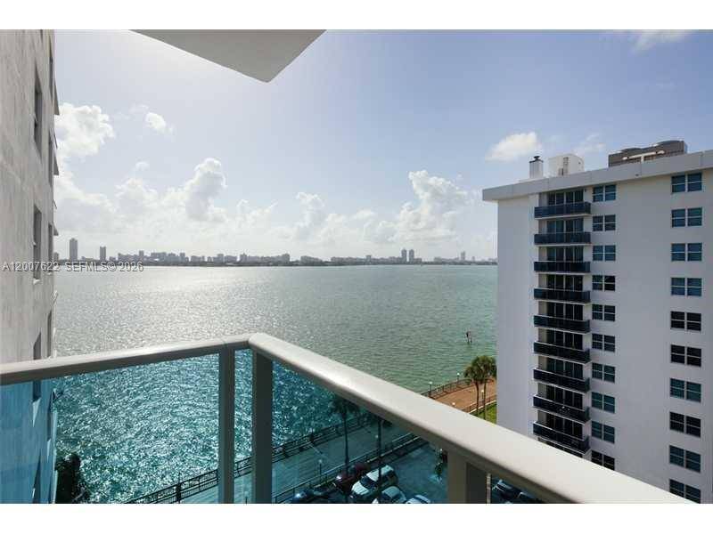 7501 E Treasure DrNorth Bay Village - Condo 5+ Stories,Condo condo unit 8C - picture