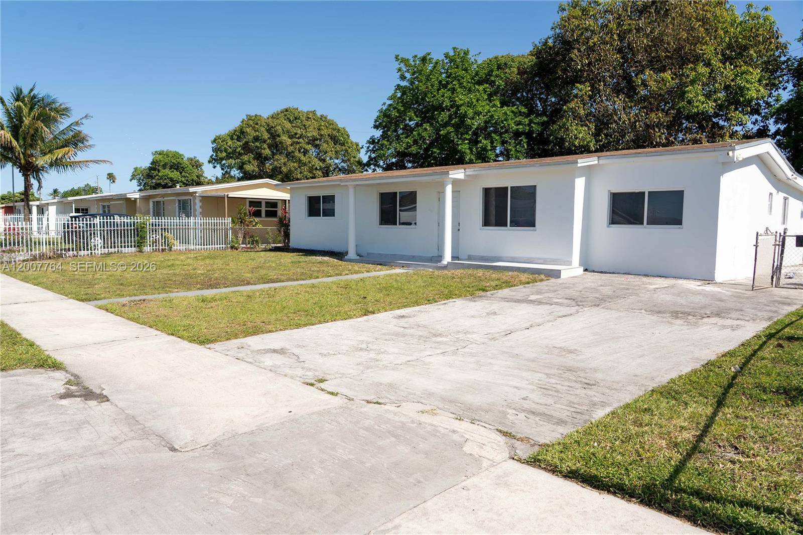 4000 NW 195th StMiami Gardens - picture