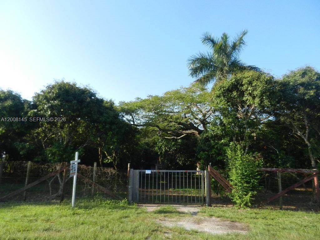 18950 SW 240th STHomestead - picture