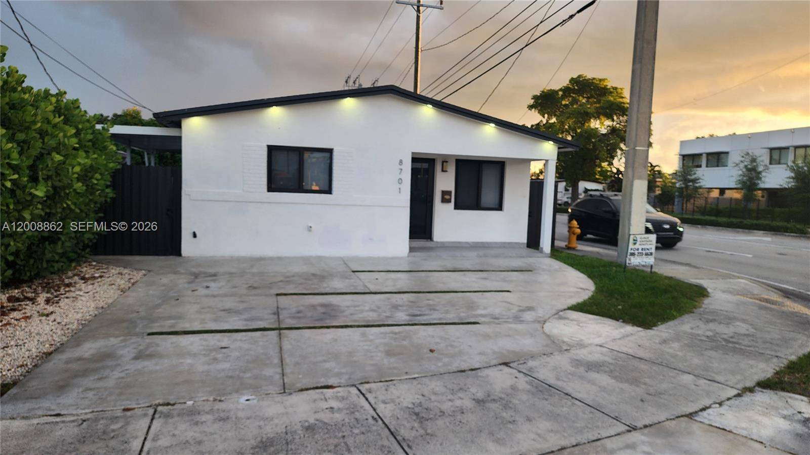 8701 SW 36th StMiami - picture