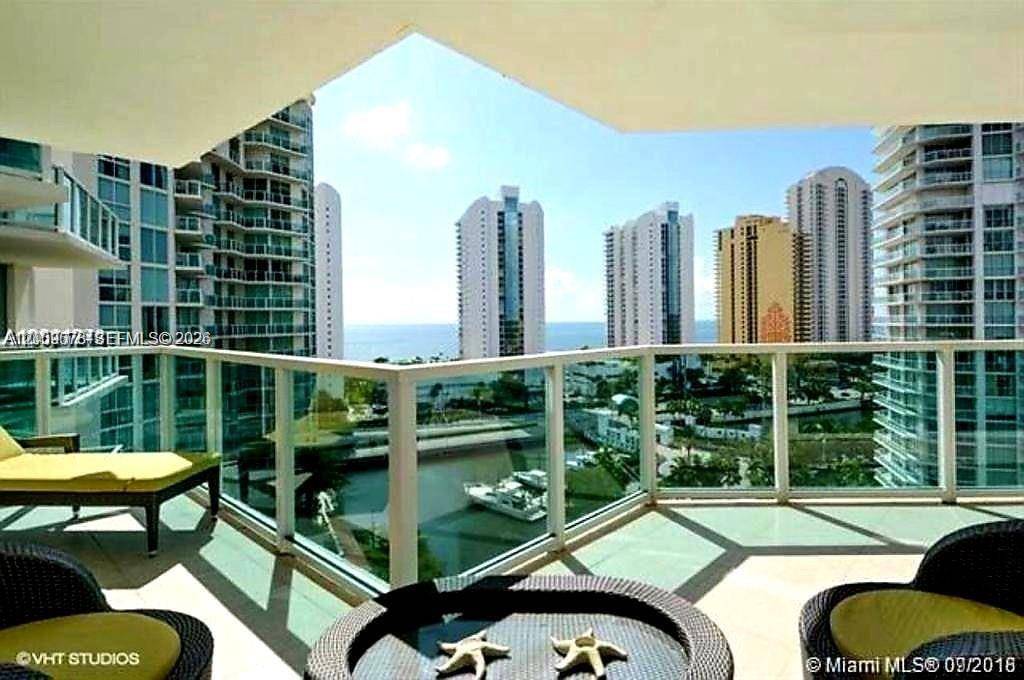 200 SE Sunny Isles BlvdSunny Isles Beach - Condo/Co-Op/Annual,Condo condo unit 2-1205 - picture