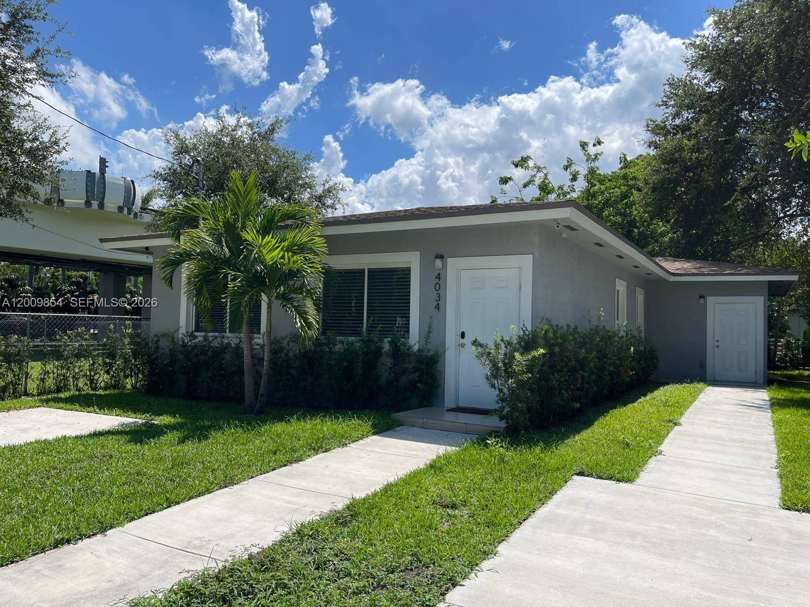 4034 NW 23rd AveMiami - picture