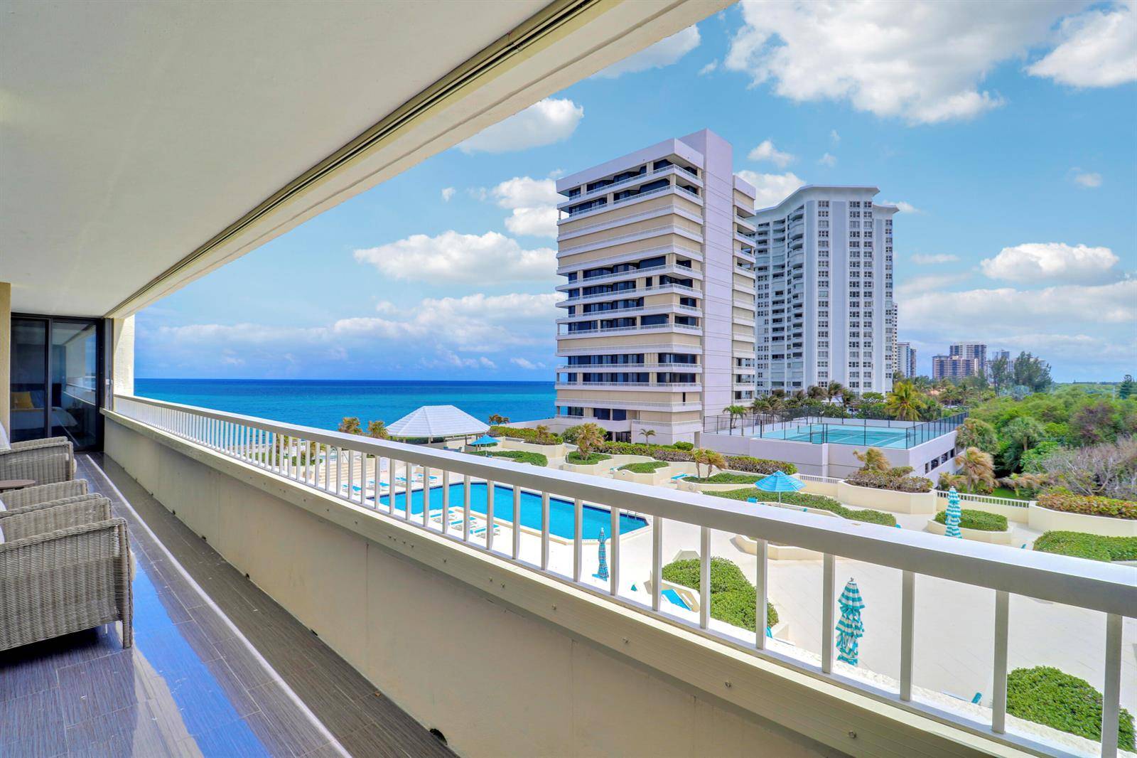 5280 N OceanRiviera Beach - Condo condo unit 2f - picture