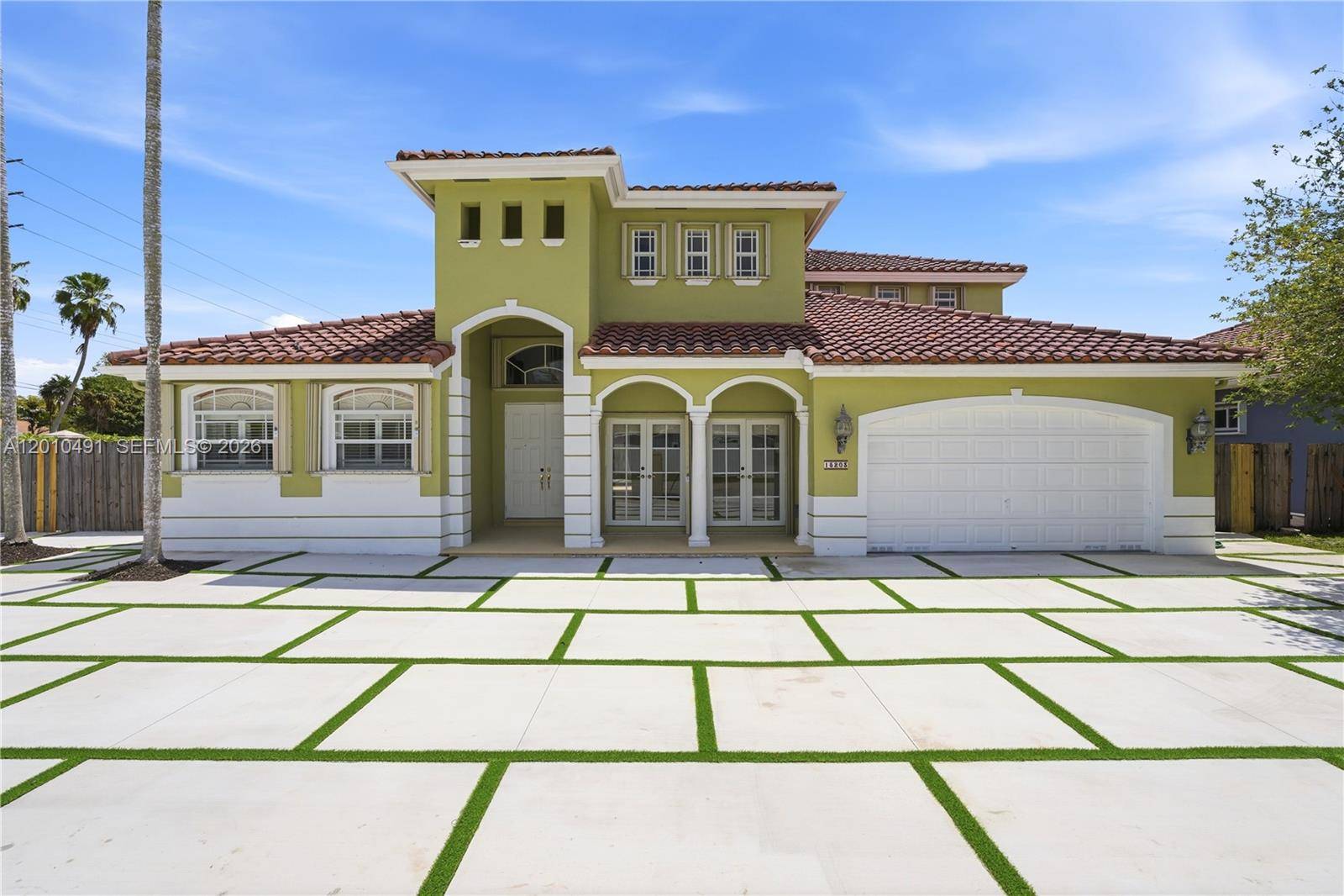 15203 SW 142nd AveMiami - picture