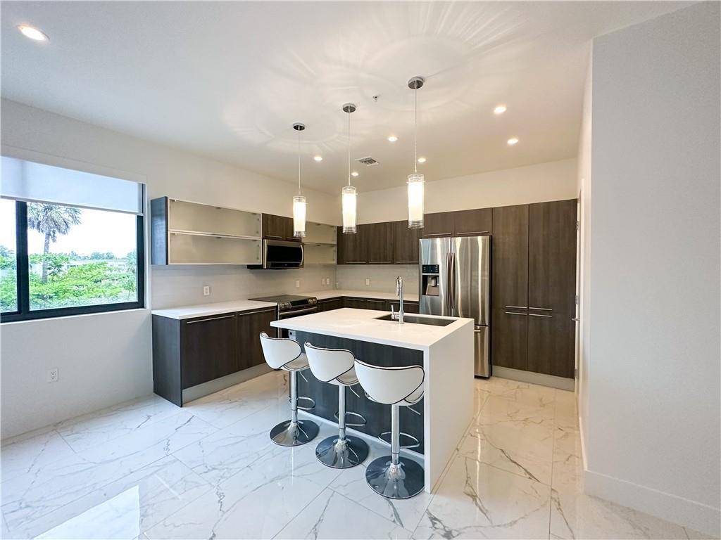 113 SE 1stPompano Beach - picture