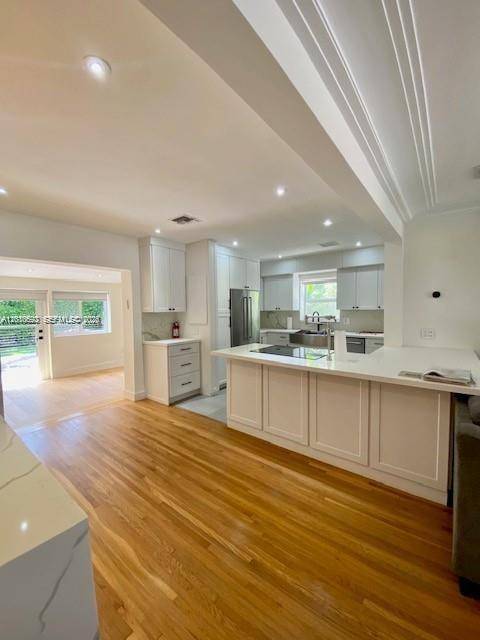 9472 Byron AveSurfside - picture
