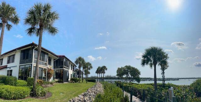 6142 SE LandingStuart - Condo condo unit 16 - picture