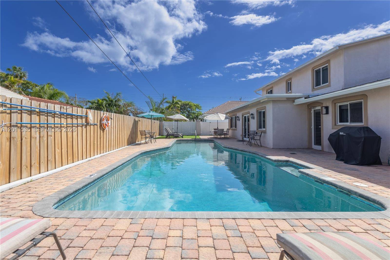 1660 NE 25th AvePompano Beach - picture
