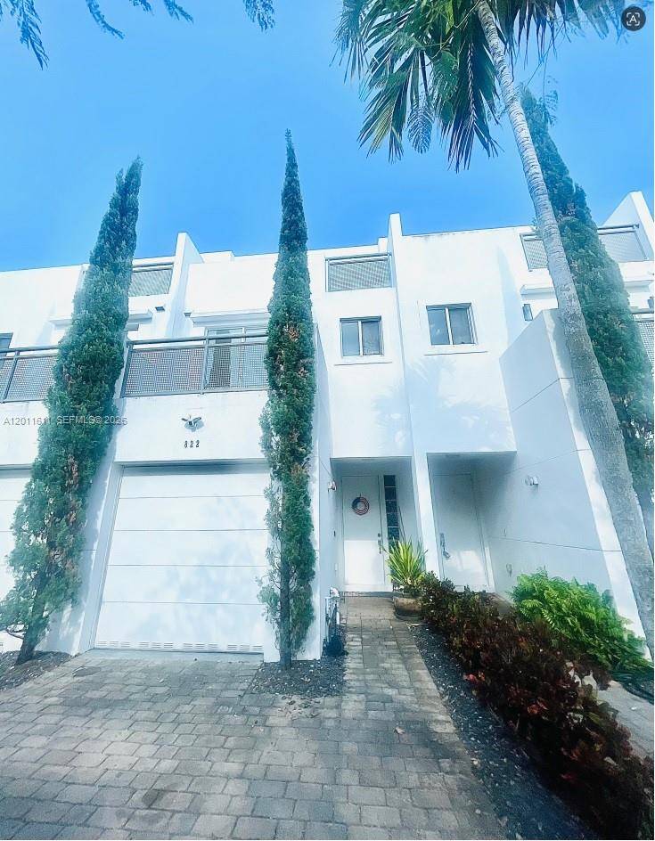 822 NE 19th AveFort Lauderdale - picture