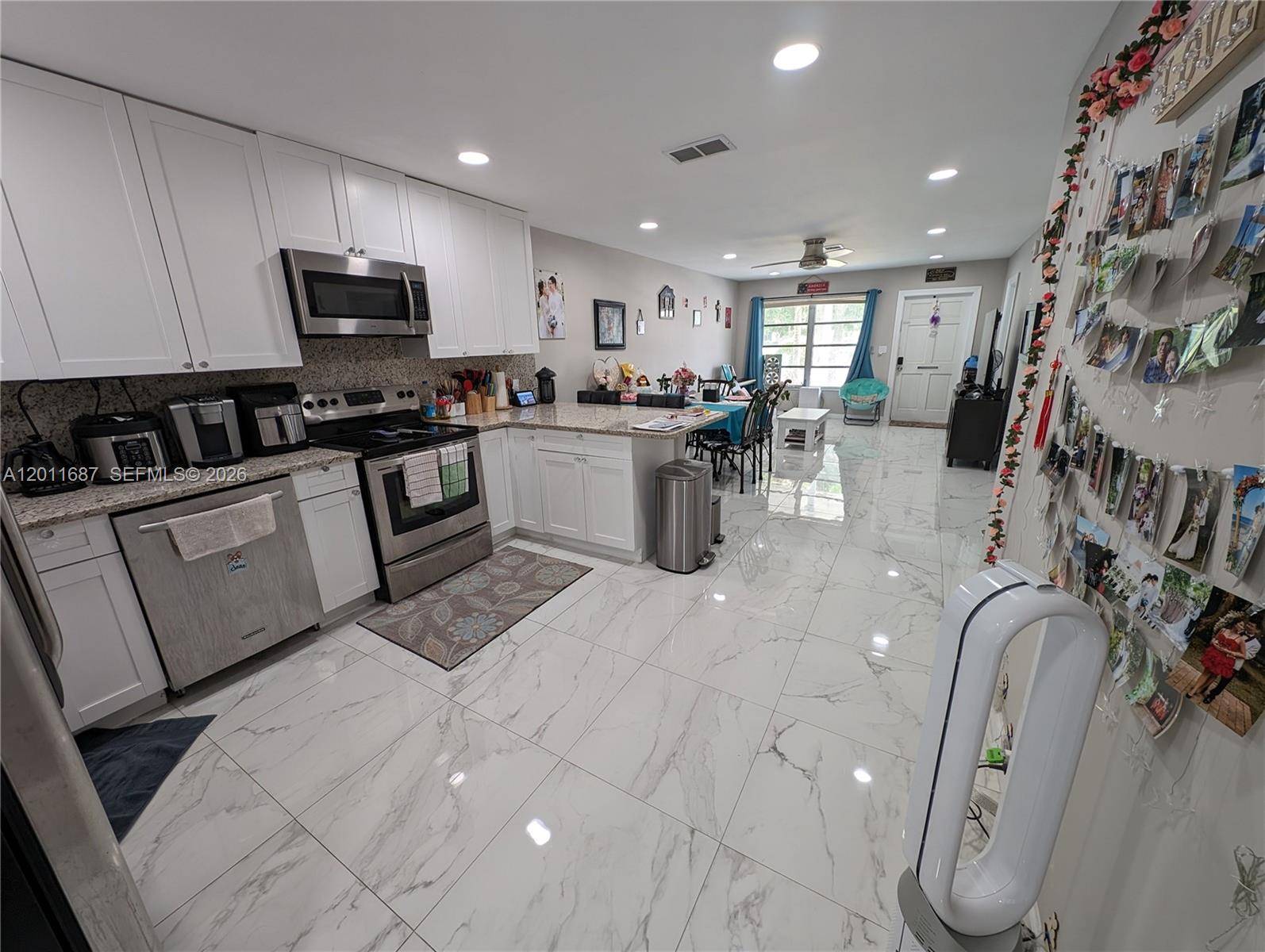 7761 NW 42nd PlCoral Springs - Duplex/Tri/Quad-Annual,House condo unit 1-2 - picture