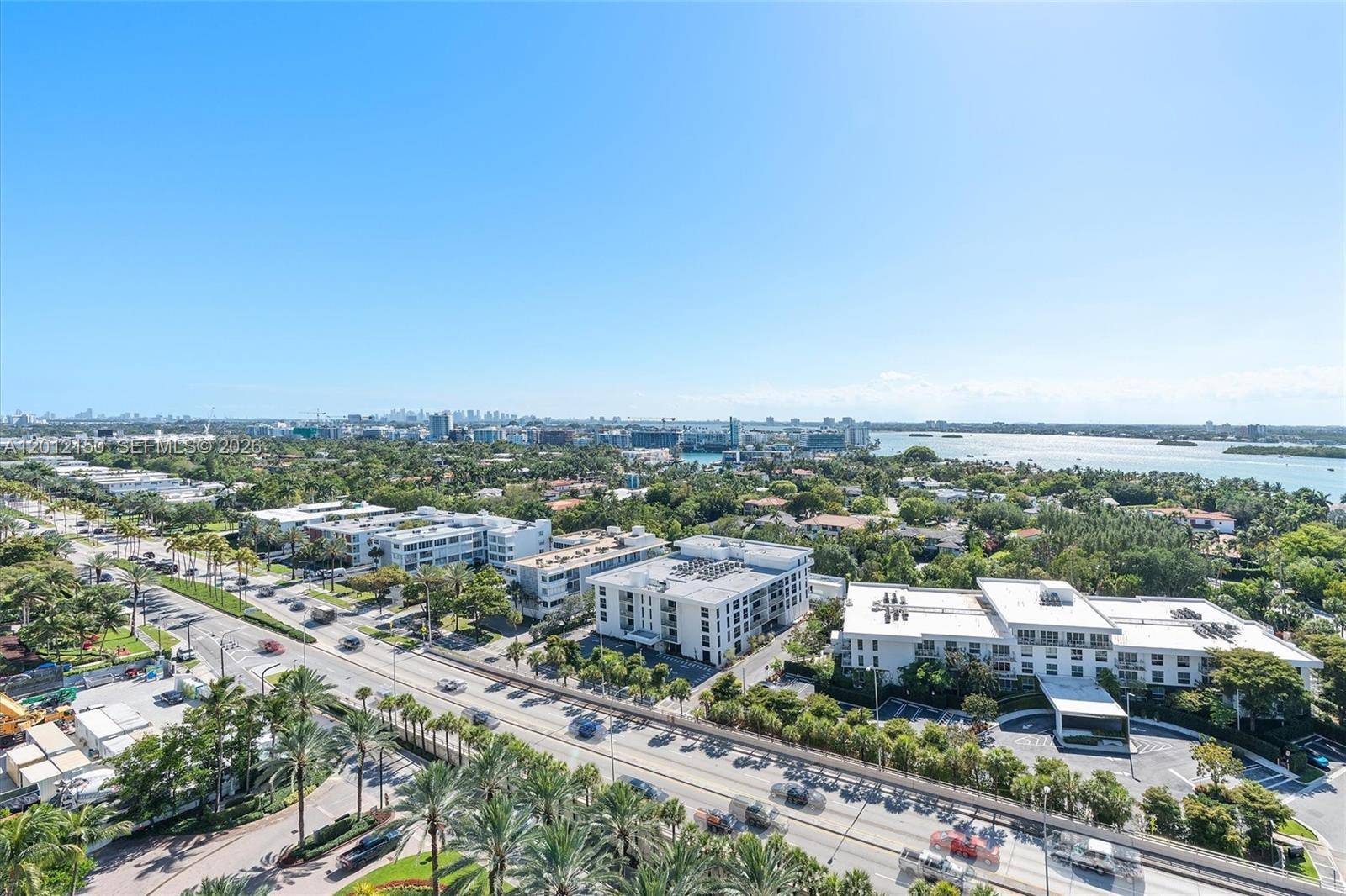 10275 Collins AveBal Harbour - Condo/Co-Op/Annual,Condo condo unit 1530 - picture