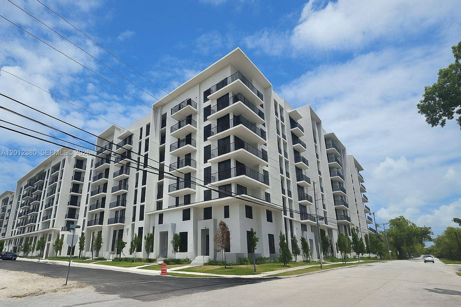 1155 NE 126th StNorth Miami - Apartments-Annual,Multi Family condo unit 623 - picture