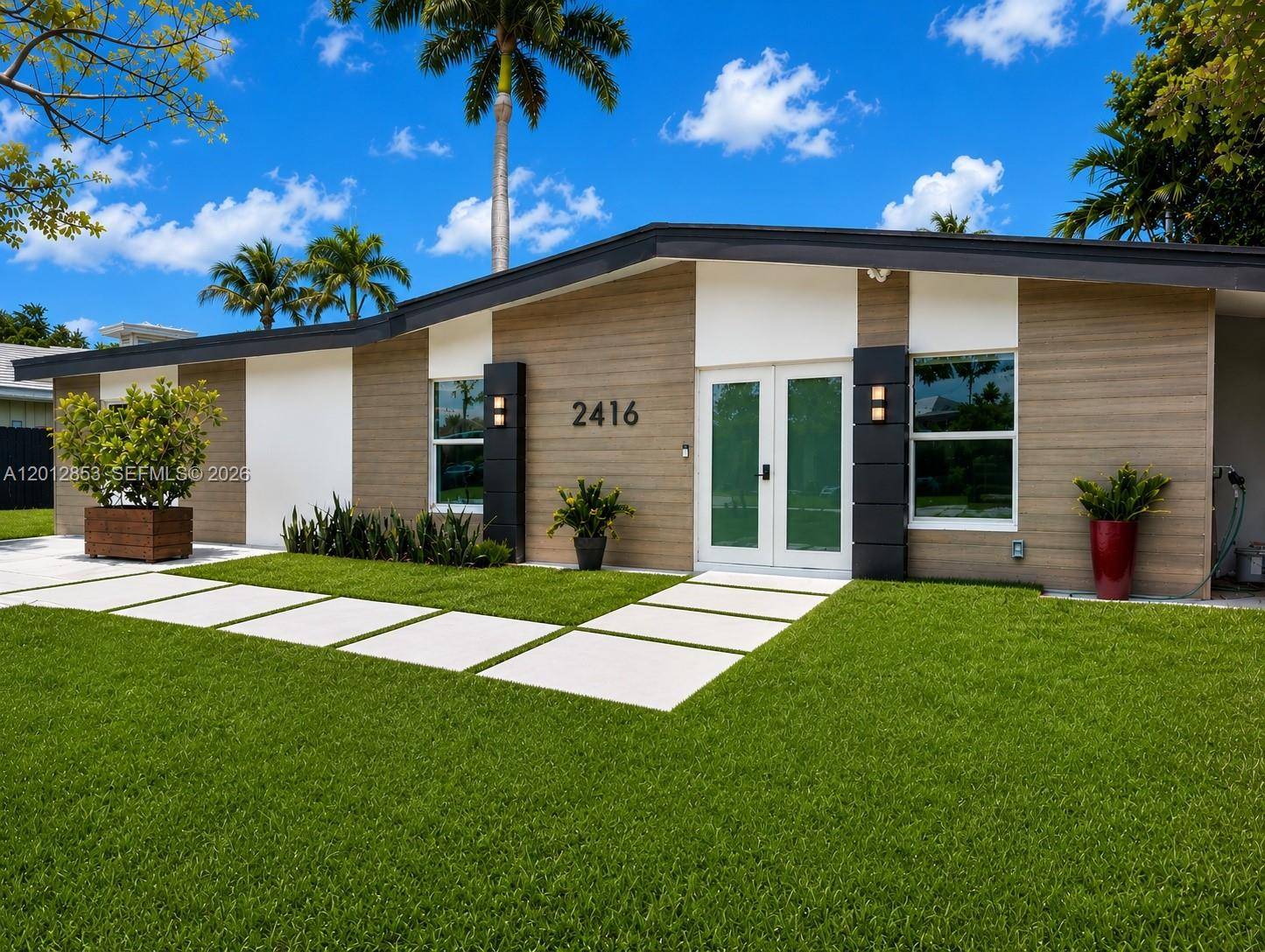 2416 NE 19th TerWilton Manors - picture