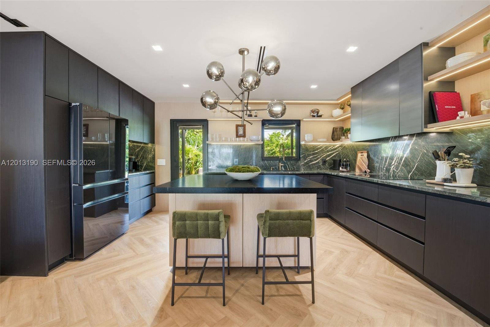 331 NW 38th StOakland Park - picture