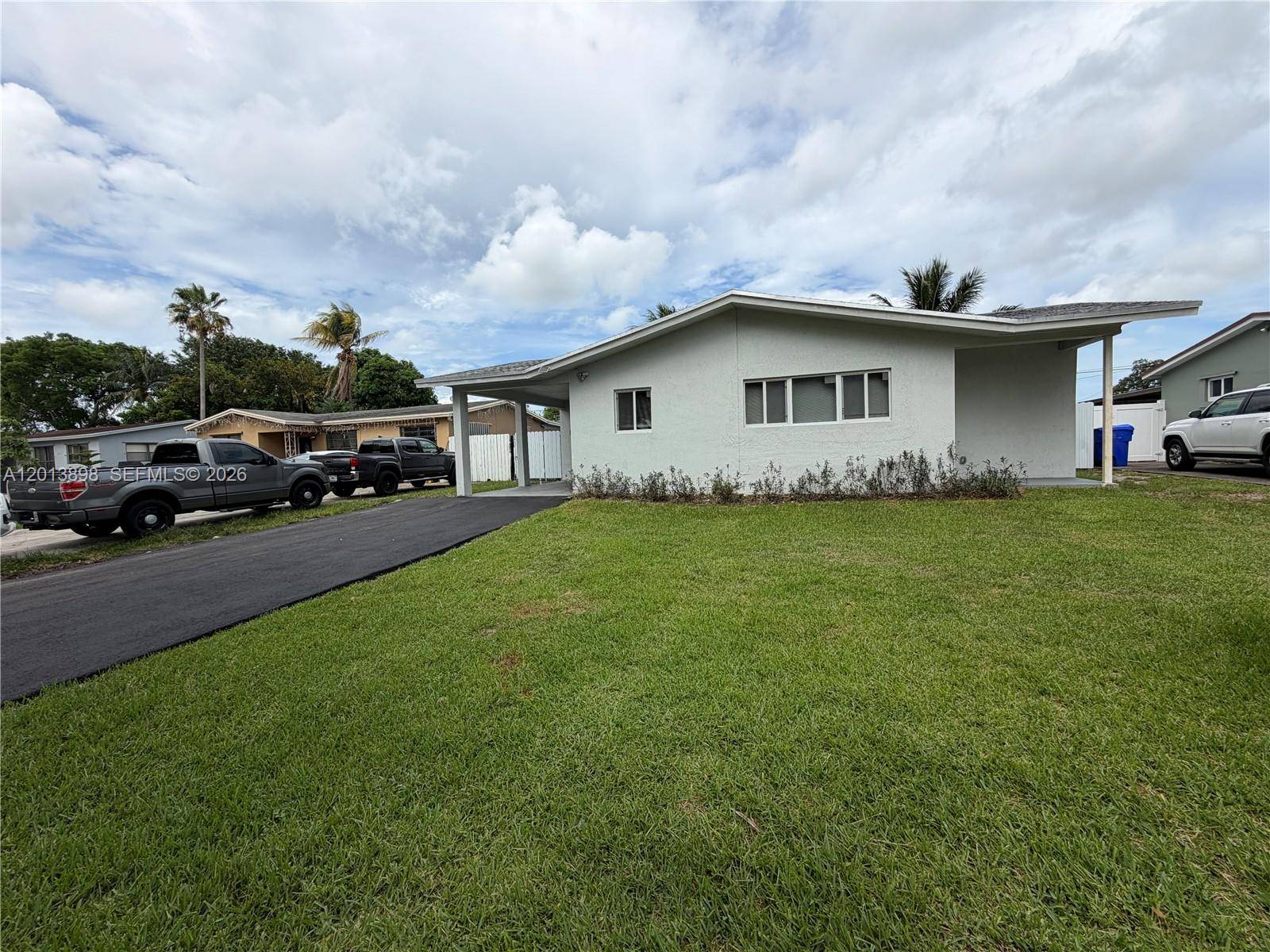 2241 N 62nd AveHollywood - picture