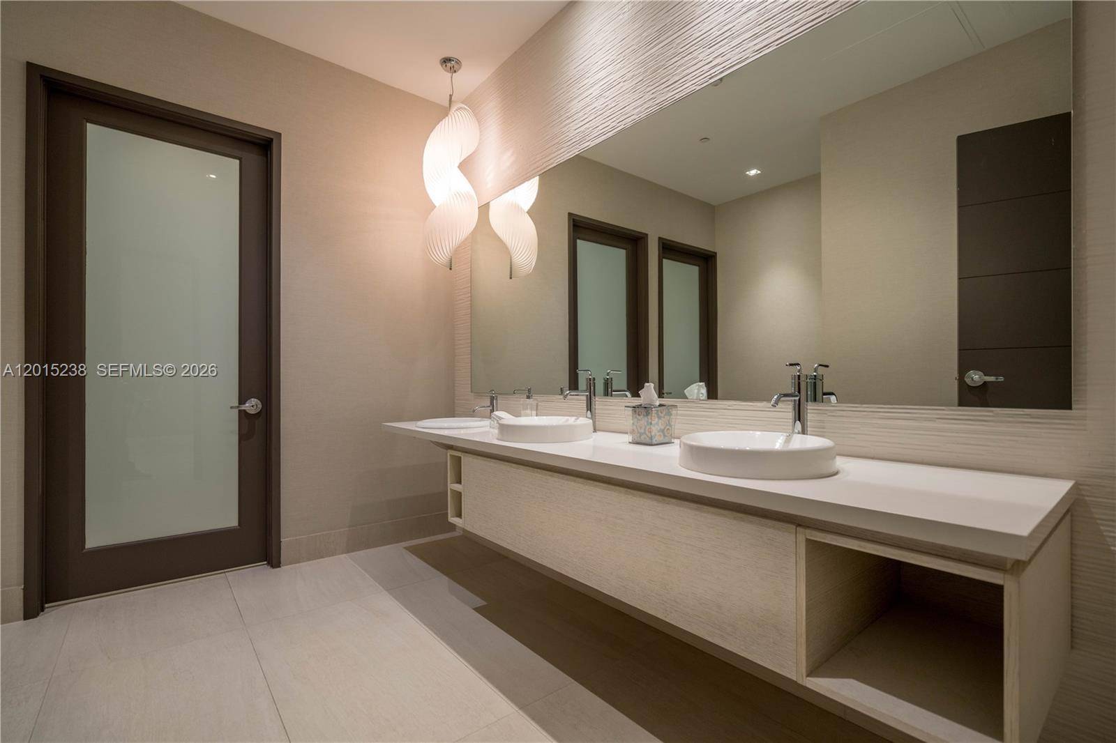 17301 Biscayne BlvdNorth Miami Beach - Condo/Co-Op/Annual,Condo condo unit 203 - picture