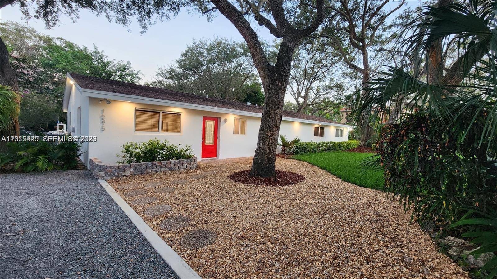 16575 Old Cutler RdPalmetto Bay - Duplex/Tri/Quad-Annual,Multi Family condo unit 16575 - picture