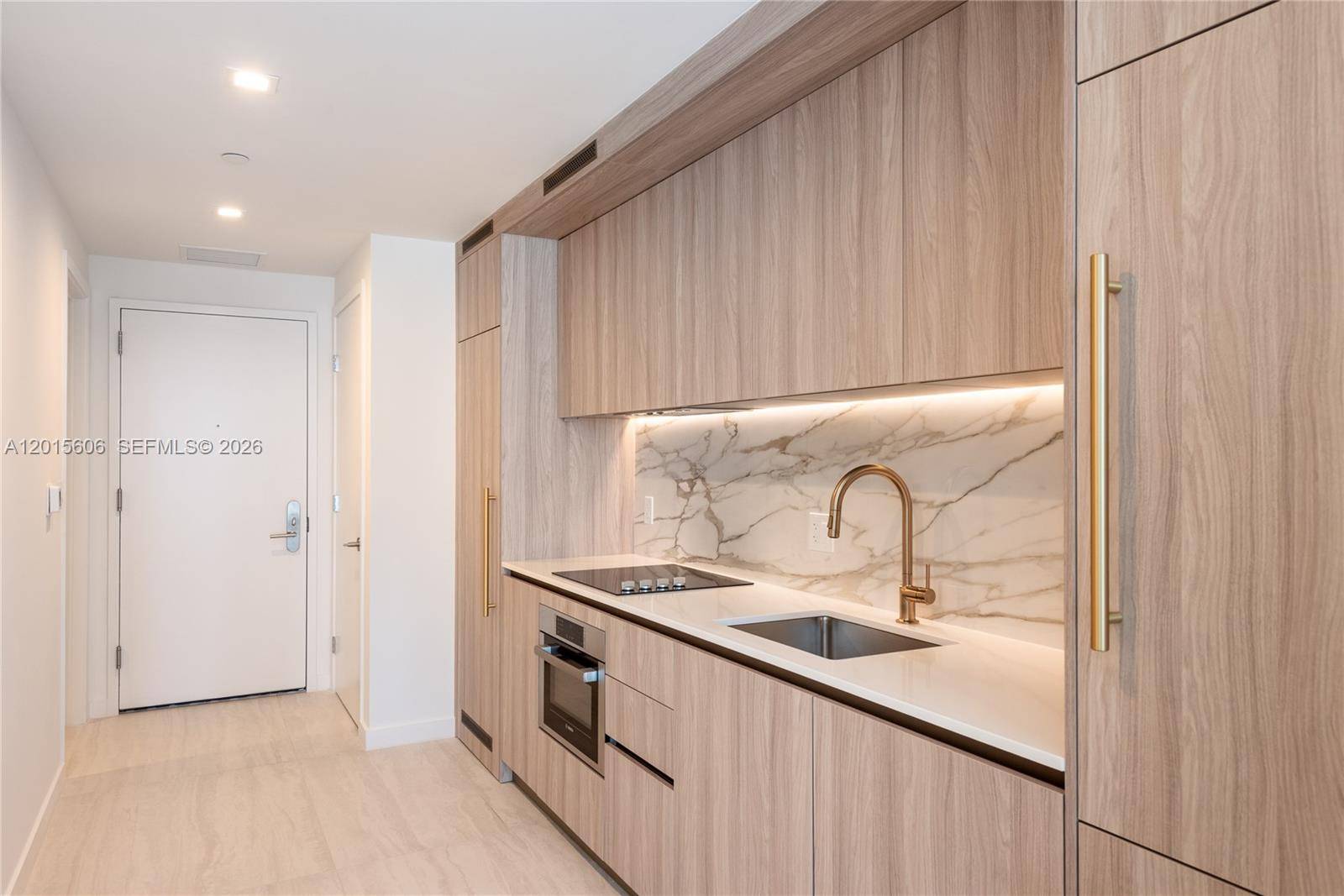 77 SE 5th StMiami - Condo/Co-Op/Annual,Condo condo unit 1813 - picture