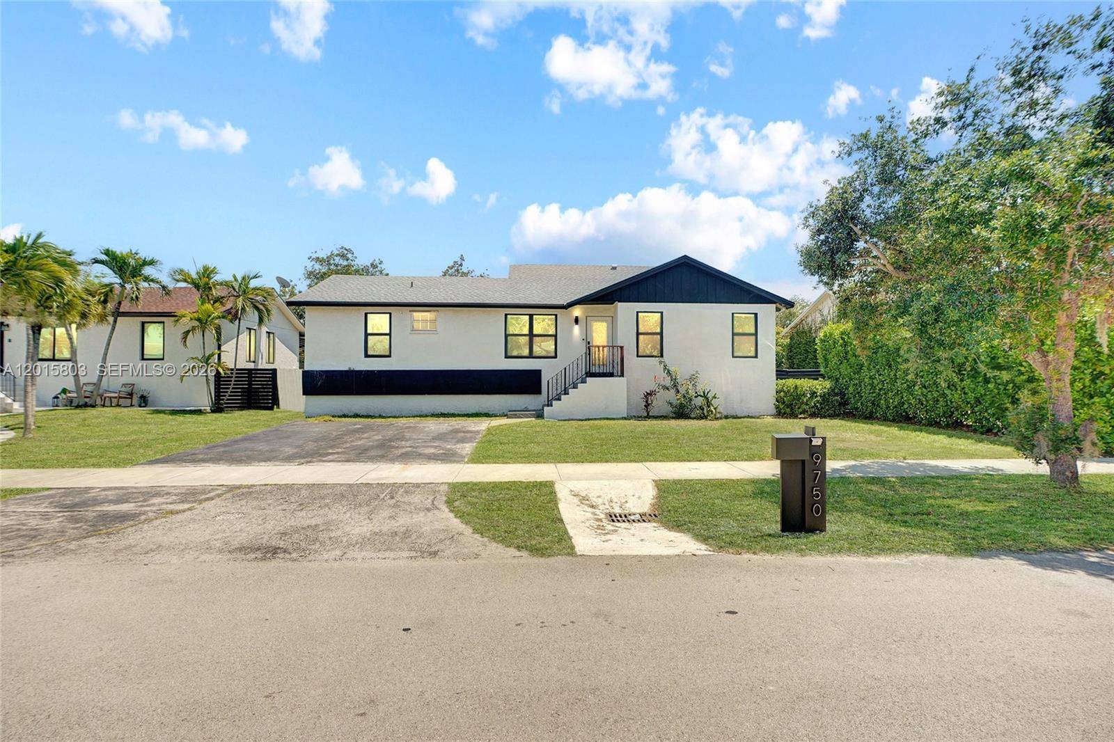 9750 SW 211th StCutler Bay - Single Family-Annual,House condo unit 9750 - picture