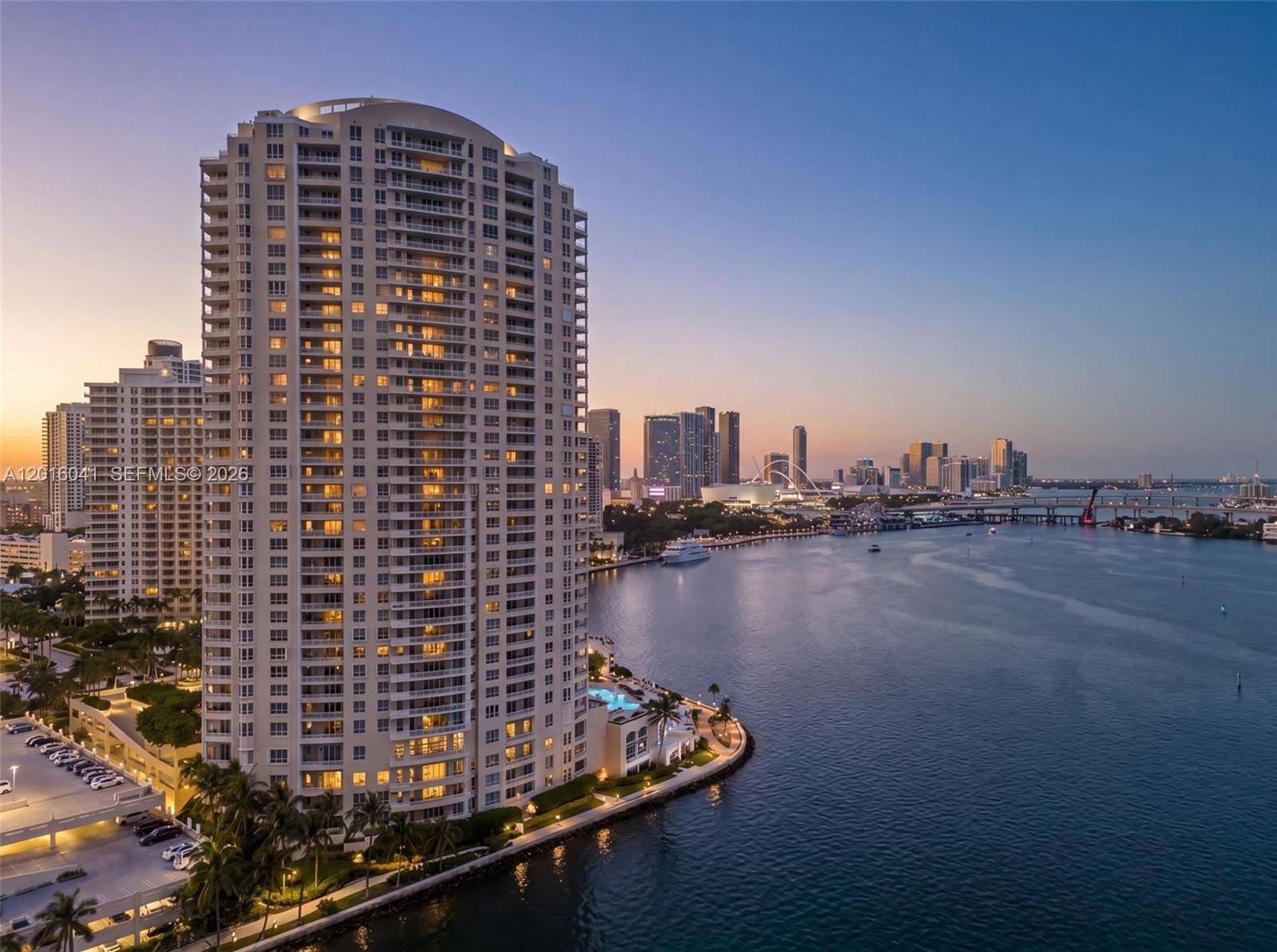 808 Brickell Key DrMiami - Condo/Co-Op/Annual,Condo condo unit 3304 - picture