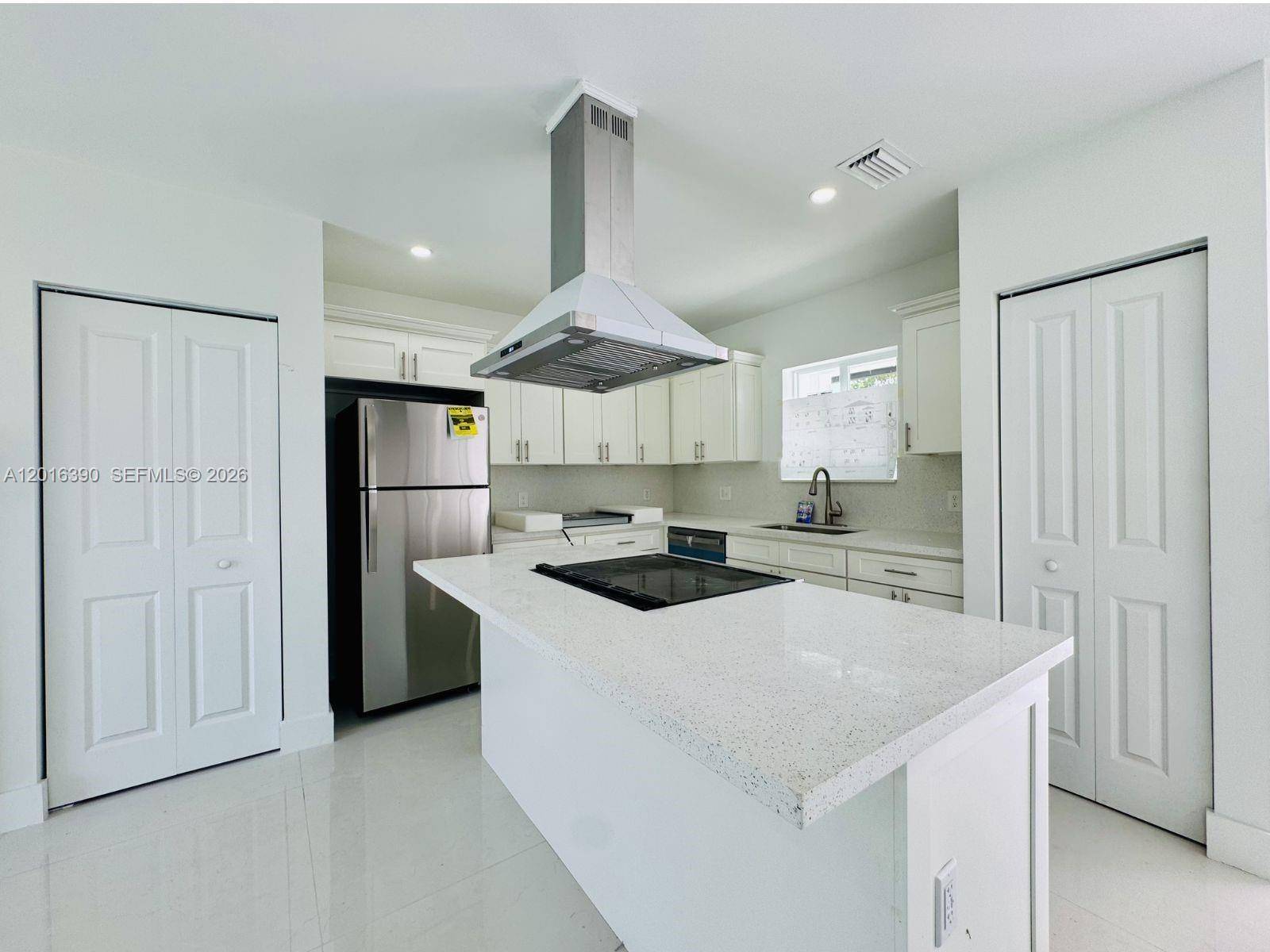 8005 NW 14th ctMiami - Duplex/Tri/Quad-Annual,Townhouse condo unit 8005 - picture
