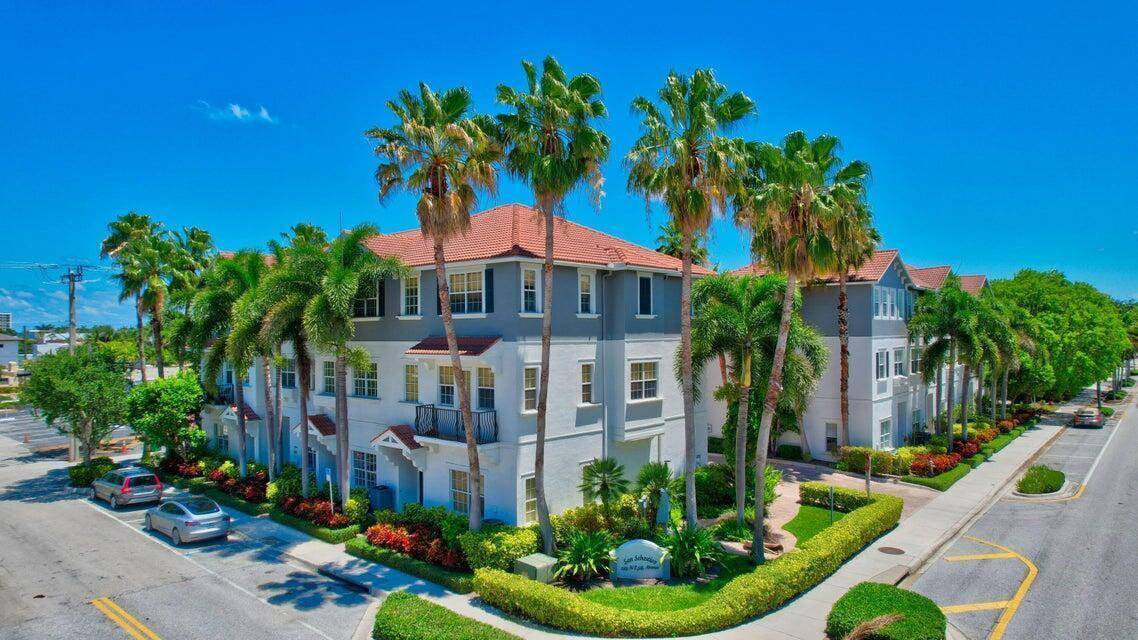 295 NE 5thDelray Beach - Townhouse condo unit 22 - picture
