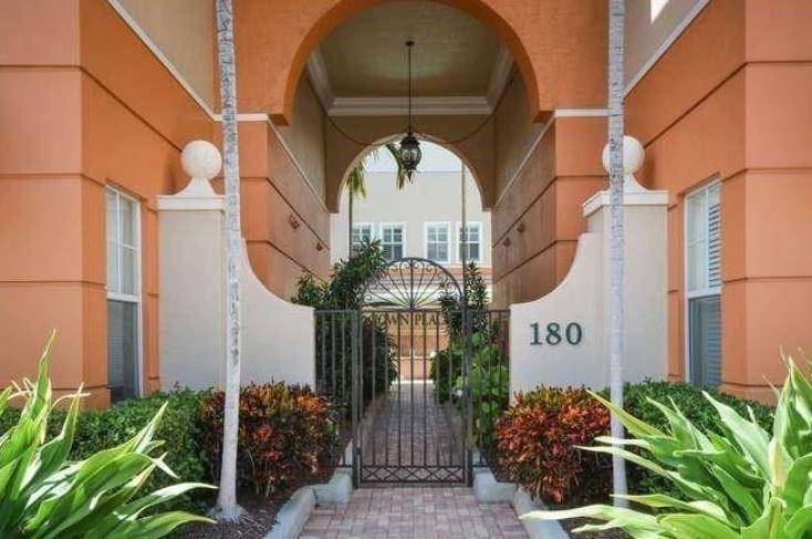 180 NE 6thDelray Beach - Townhouse condo unit F - picture