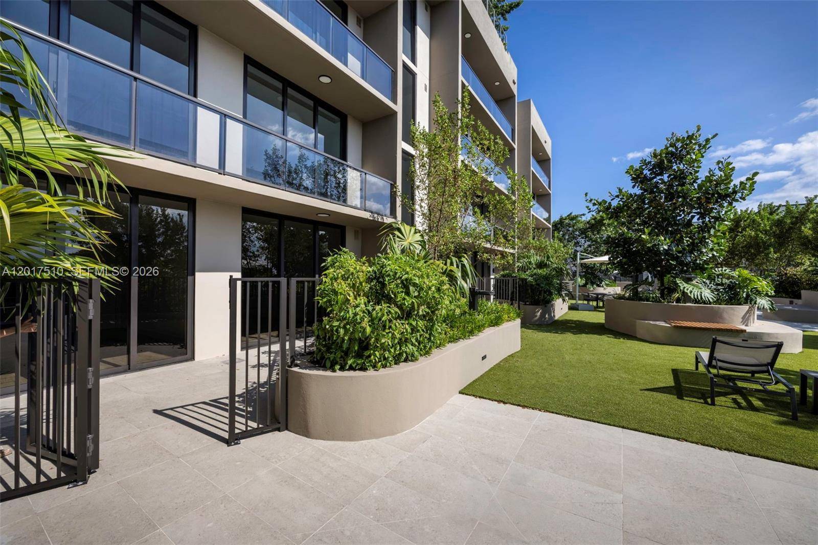 3034 Oak AveCoconut Grove - Condo/Co-Op/Annual,Condo condo unit 203 - picture