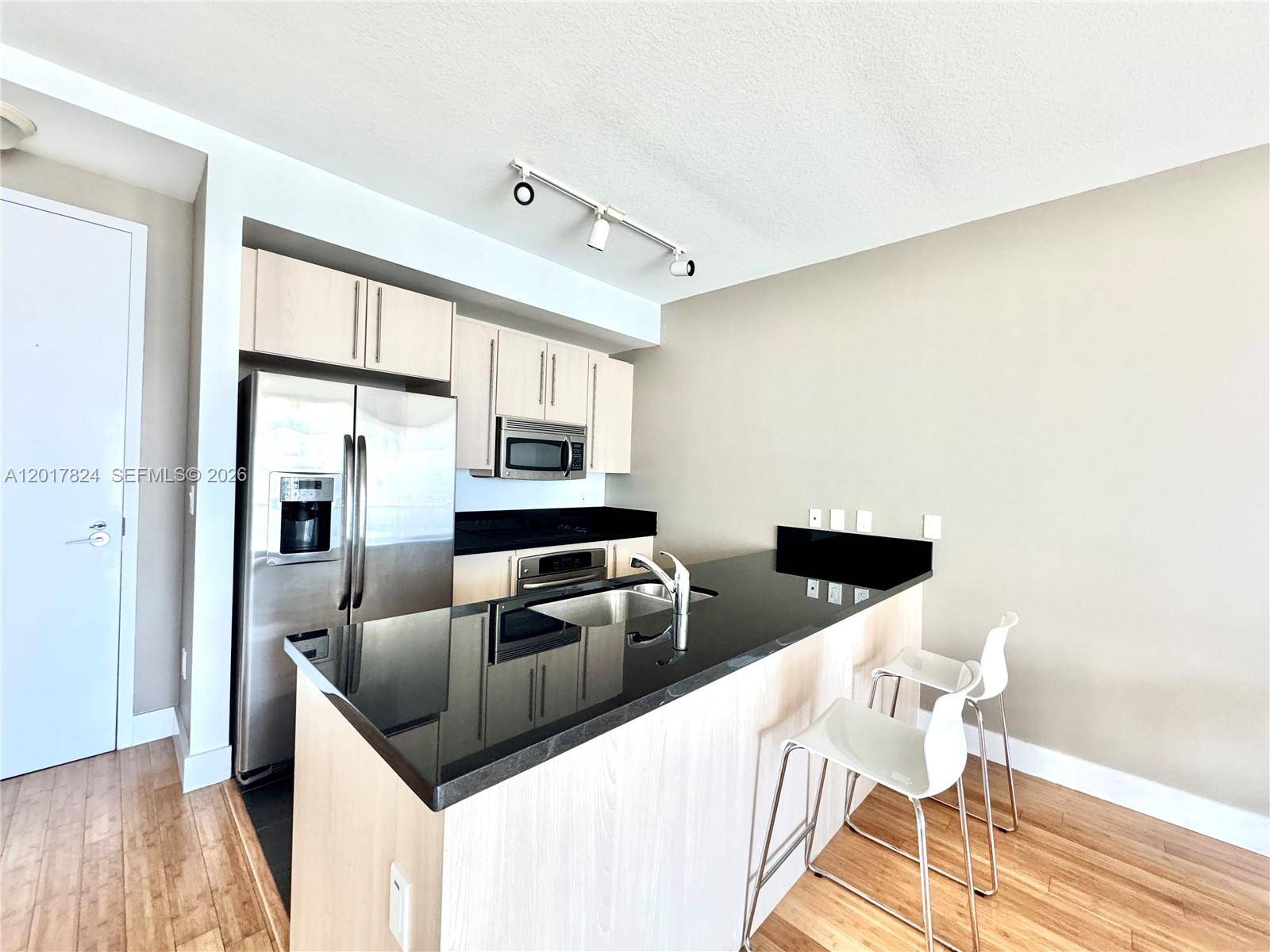 1111 SW 1st AveMiami - Condo/Co-Op/Annual,Condo condo unit 3524-N - picture