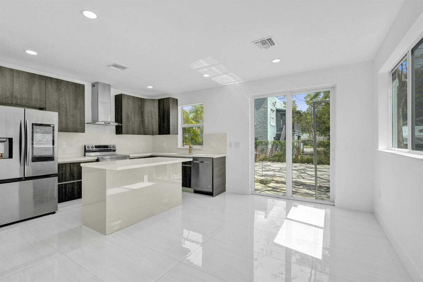 1213 W Las OlasFort Lauderdale - picture