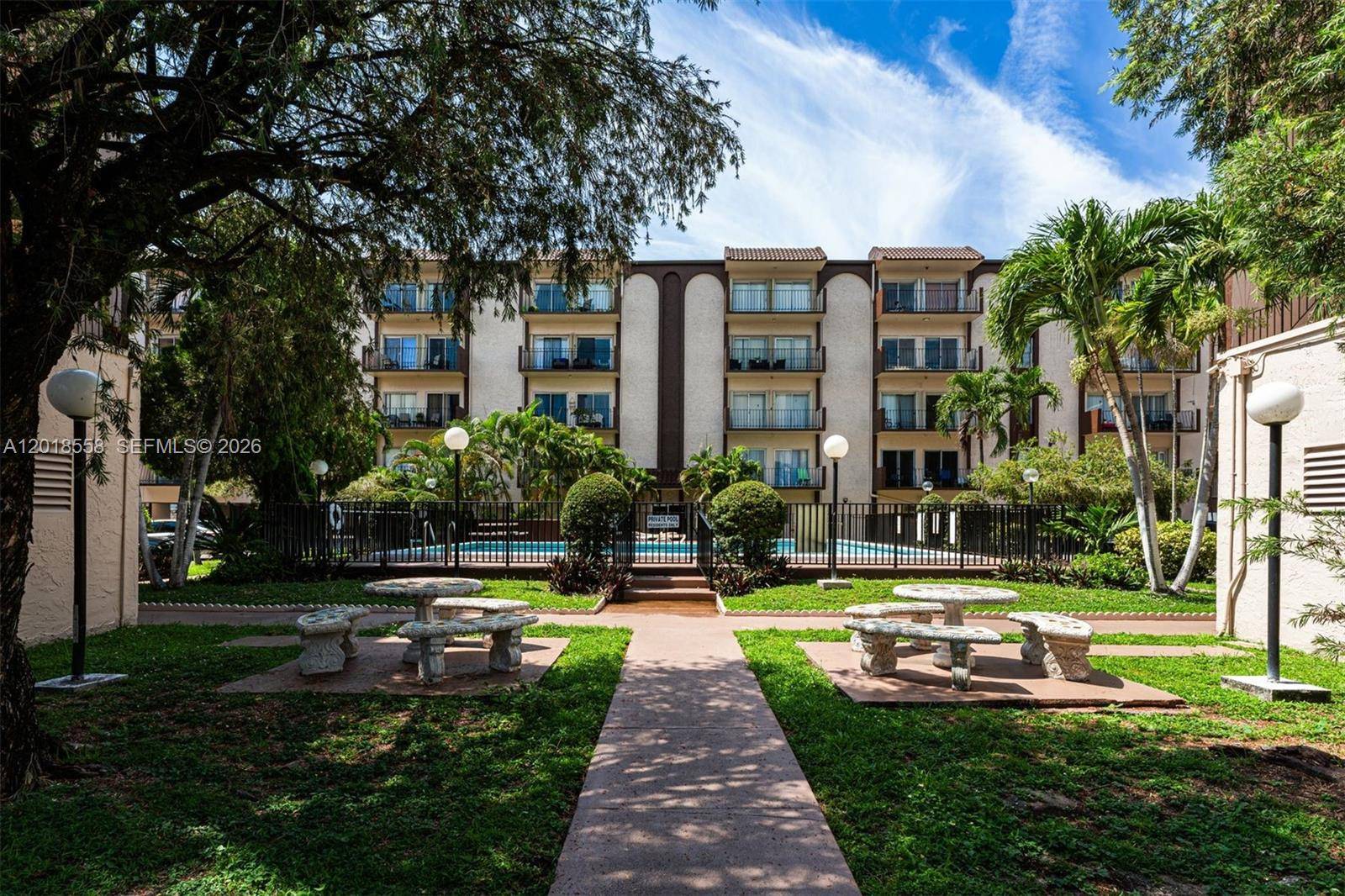 1950 W 54th StHialeah - Condo 1-4 Stories,Condo condo unit 412 - picture