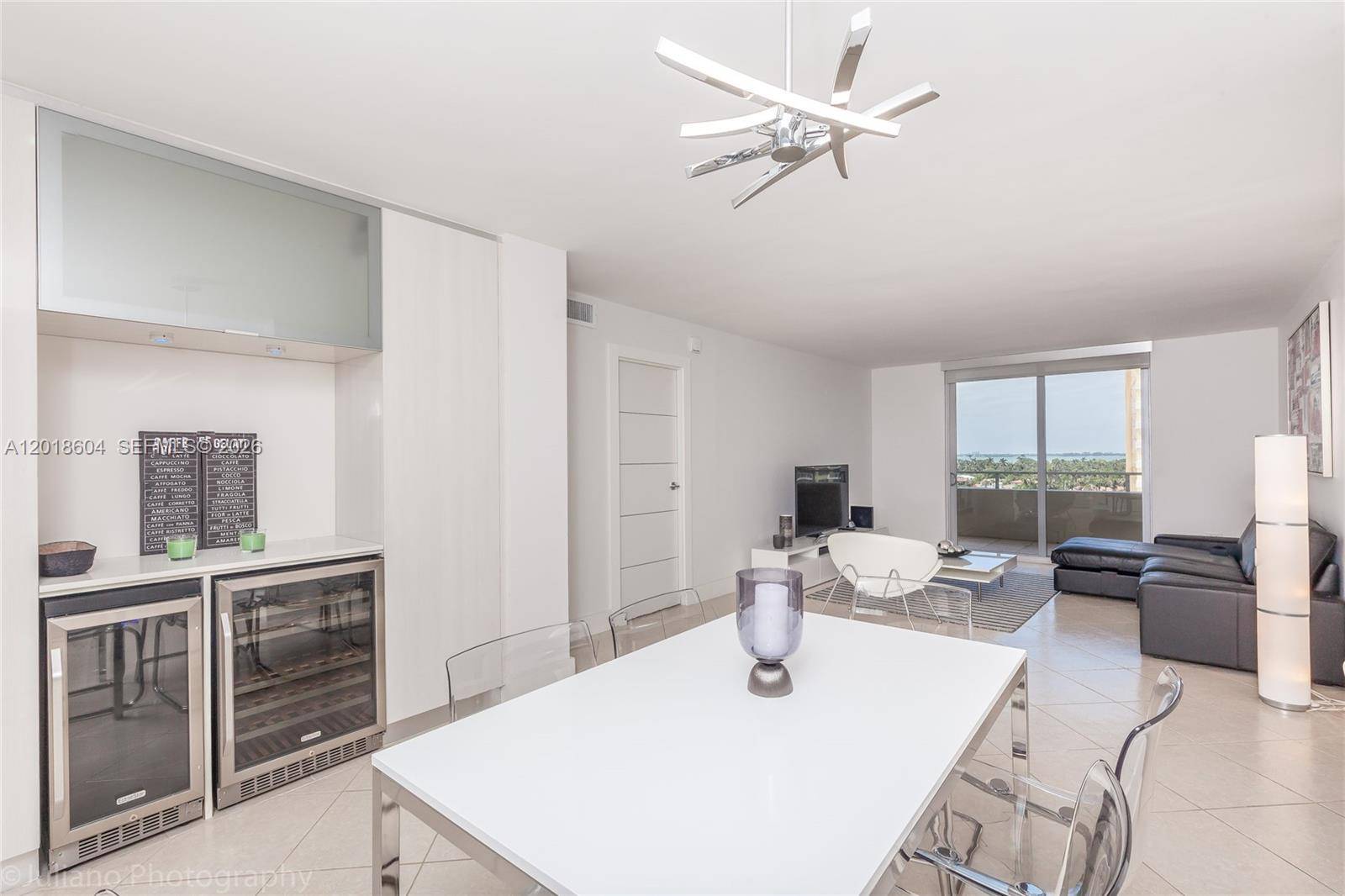 5555 Collins AveMiami Beach - Condo/Co-Op/Annual,Condo condo unit 9U - picture