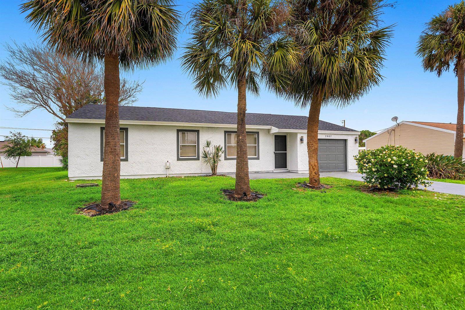 2937 SE IrontonPort St. Lucie - picture