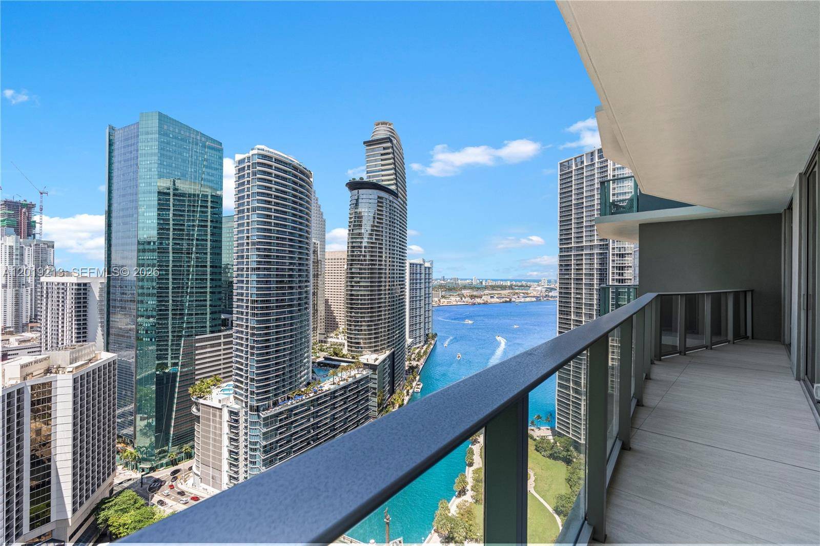 77 SE 5Miami - Condo/Co-Op/Annual,Condo condo unit 3702 - picture