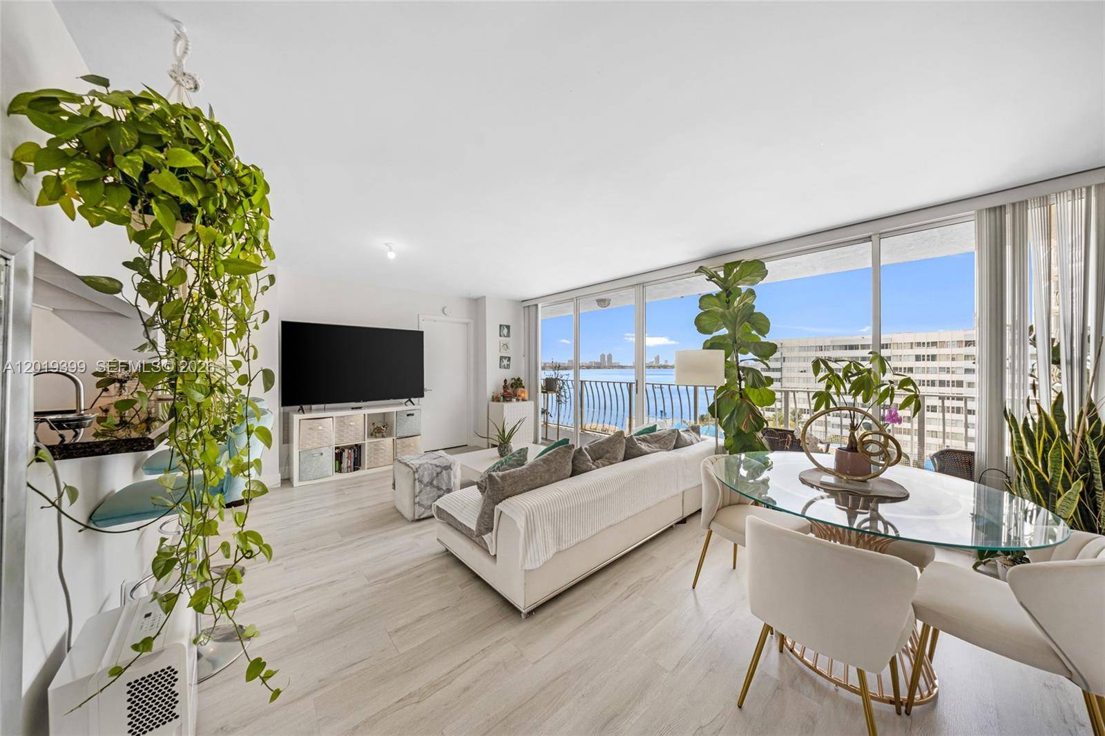 7601 E Treasure DrNorth Bay Village - Condo/Co-Op/Annual,Condo condo unit 923 - picture