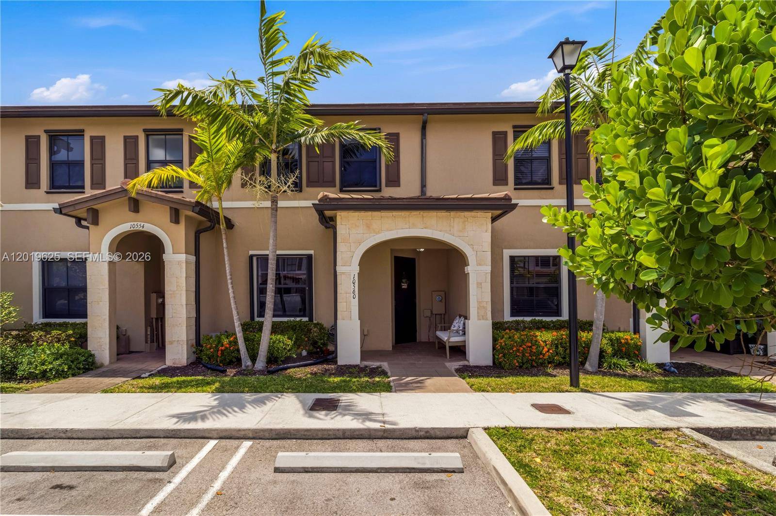 10560 W 33rd WayHialeah - Townhouse/Villa-Annual,Villa condo unit 10560 - picture