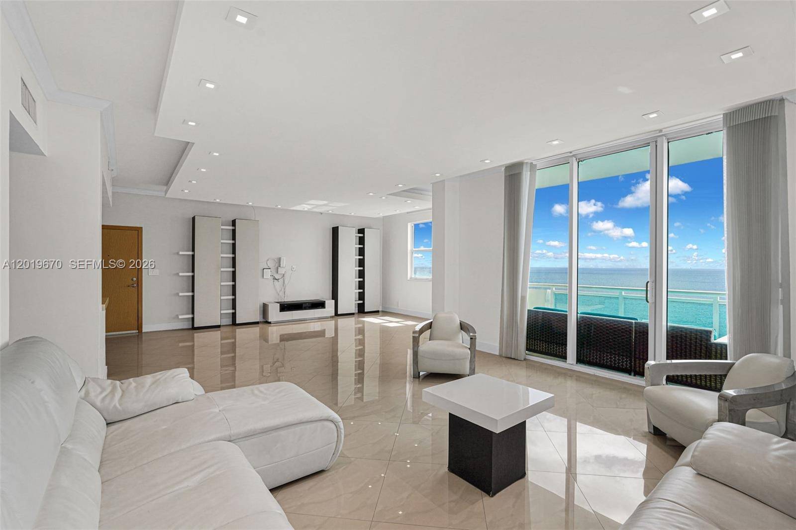 3001 S Ocean DrHollywood - Condo/Co-Op/Annual,Condo condo unit 1611 - picture