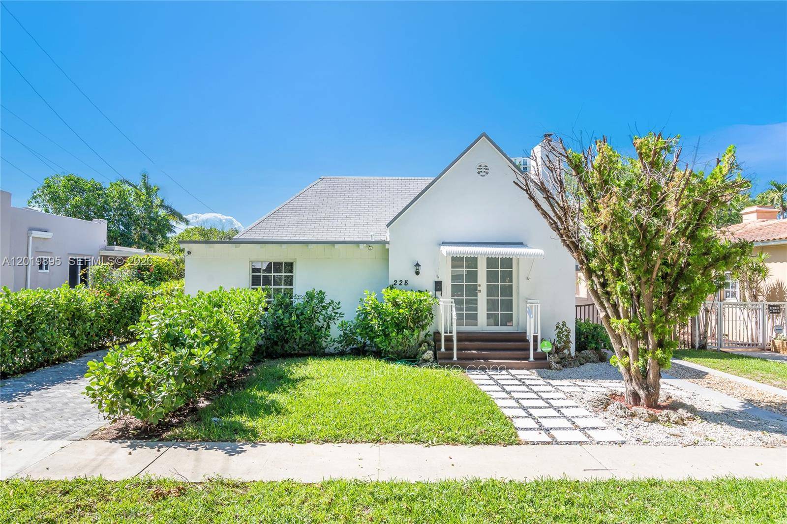 228 SW 23rd RdMiami - Single Family-Annual,Multi Family condo unit FRONT - picture