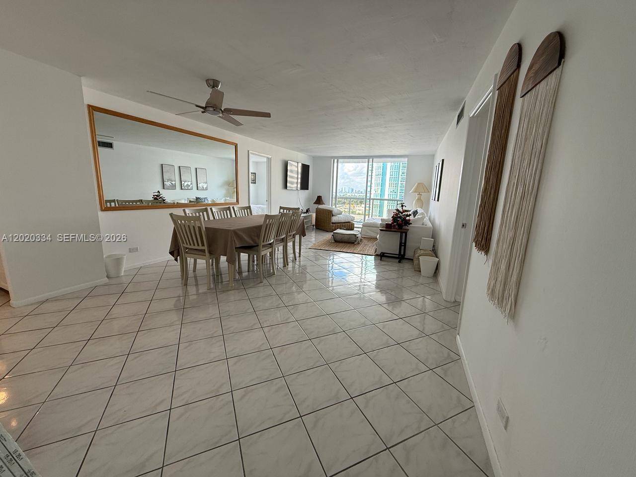 6039 Collins AveMiami Beach - Single Family-Annual,Apartment condo unit 1236 - picture