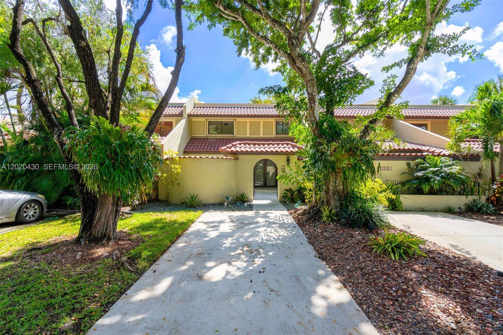 3843 Alcantara AveDoral - Townhouse/Villa-Annual,Townhouse condo unit 76B - picture