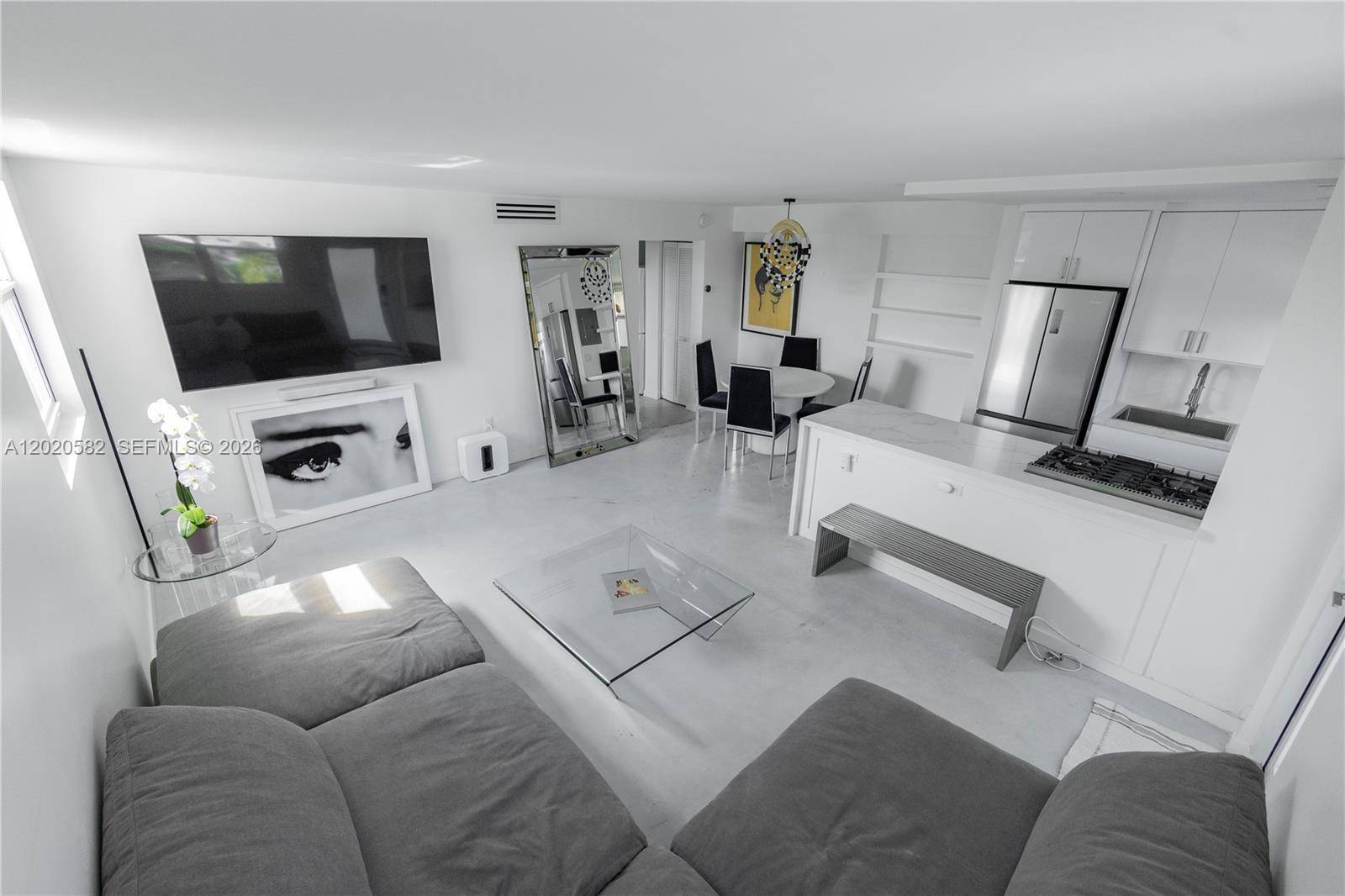 301 Jefferson AveMiami Beach - Condo/Co-Op/Annual,Condo condo unit 4E - picture