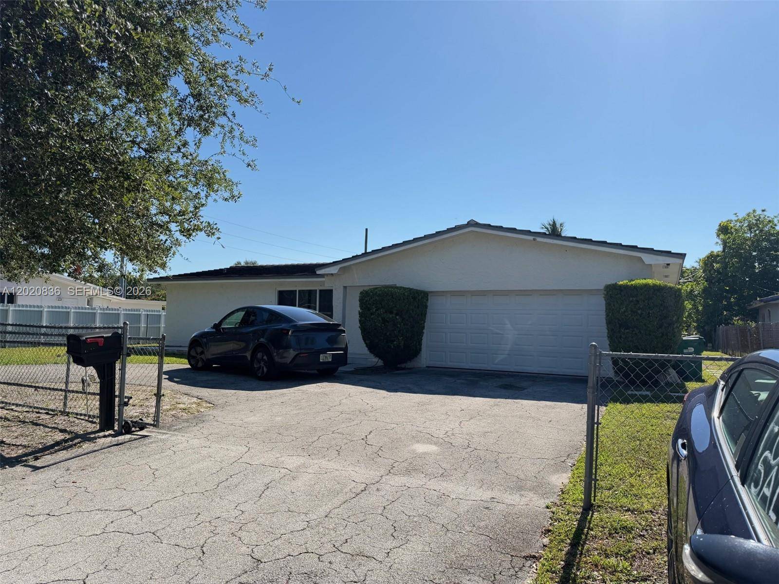 13425 NW 2nd AveMiami - picture